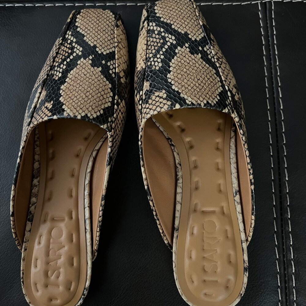 Snakeskin Slip-On Flats - New, Size [7]